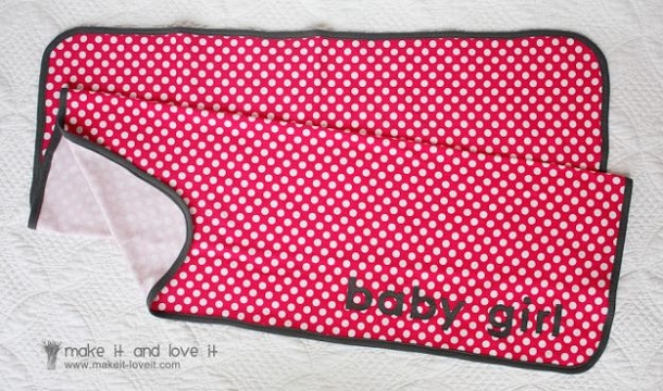 10 Adorable DIY Baby Blanket Ideas - picture 11