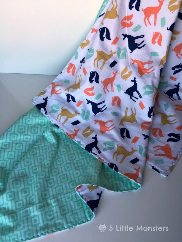 10 Adorable DIY Baby Blanket Ideas - picture 12