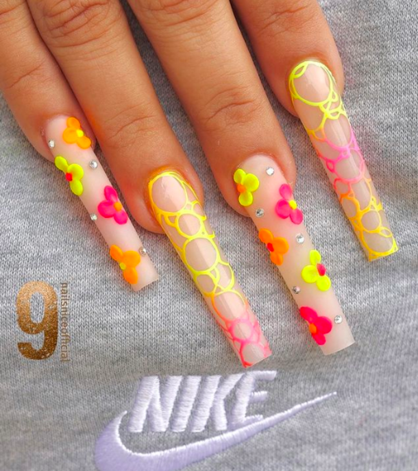 10 Adorable Summer Nail Designs to Brighten Up Your 2023 - picture 10