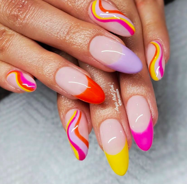10 Adorable Summer Nail Designs to Brighten Up Your 2023 - picture 5