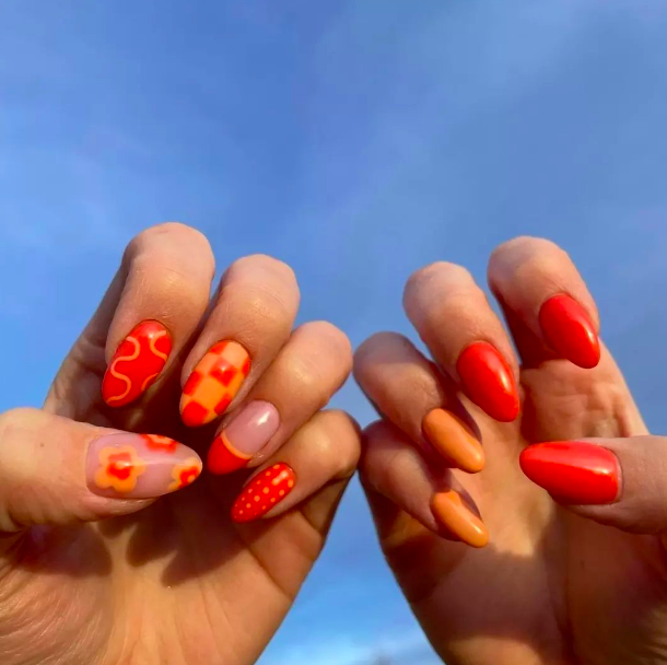 10 Adorable Summer Nail Designs to Brighten Up Your 2023 - picture 6