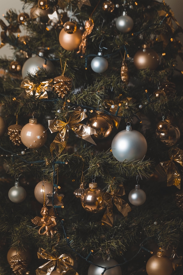 10 Amazing Christmas Ornaments & Baubles - picture 12
