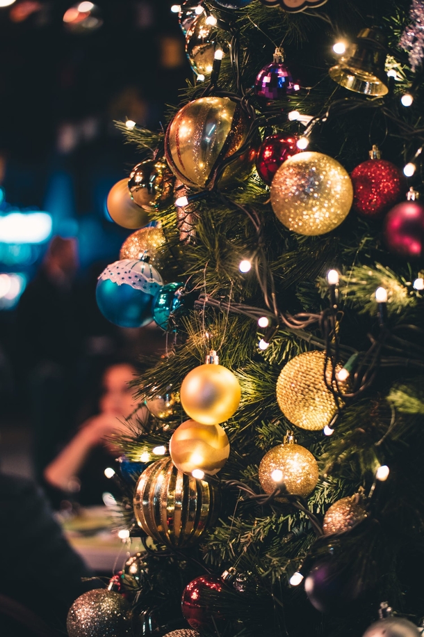 10 Amazing Christmas Ornaments & Baubles - picture 15