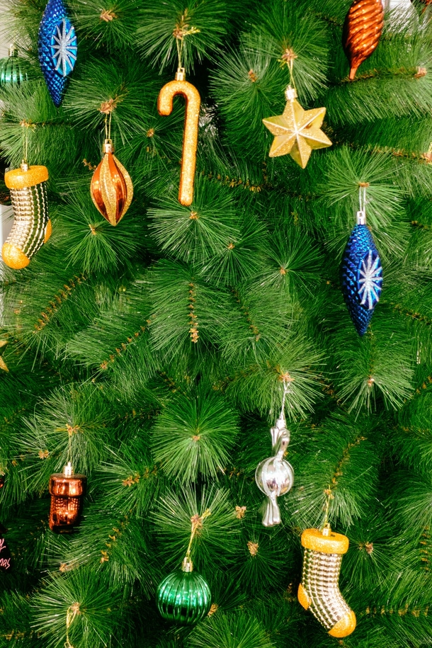 10 Amazing Christmas Ornaments & Baubles - picture 4
