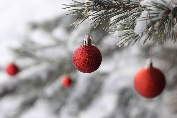 10 Amazing Christmas Ornaments & Baubles - picture 5