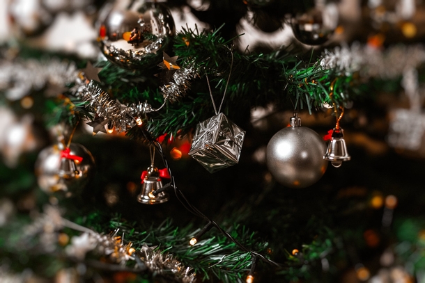 10 Amazing Christmas Ornaments & Baubles - picture 7