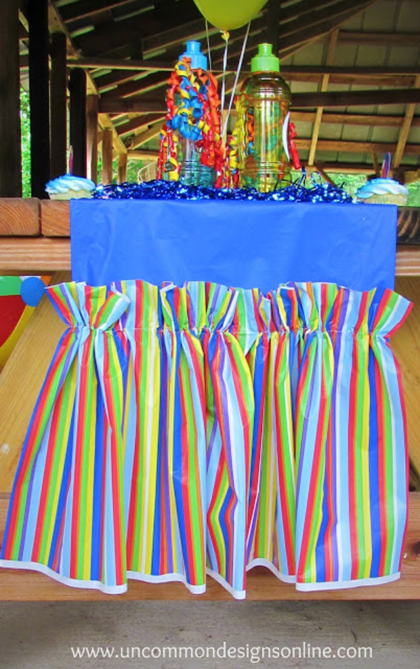10 Amazing DIY Table Runner Ideas - picture 8