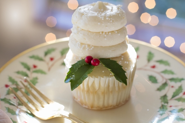 10 Amazing Holiday Christmas Cupcakes - picture 2