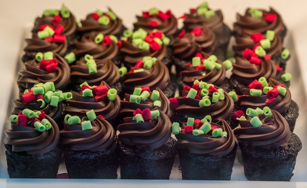 10 Amazing Holiday Christmas Cupcakes - picture 4
