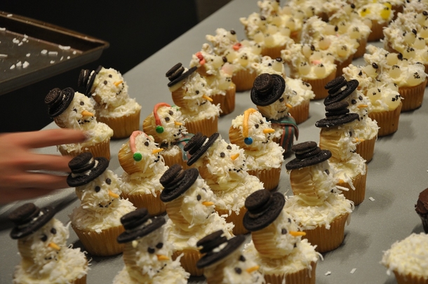 10 Amazing Holiday Christmas Cupcakes - picture 6