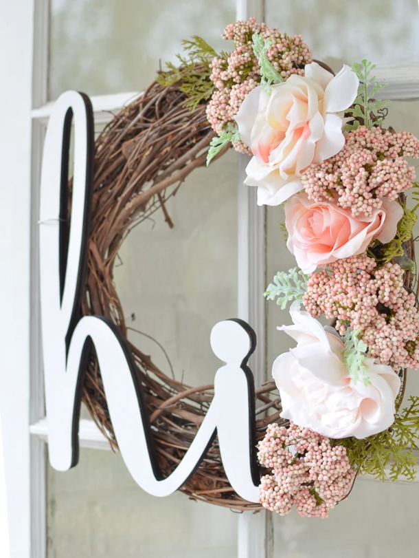 10 Beautiful And Creative DIY Spring Wreaths - picture 3