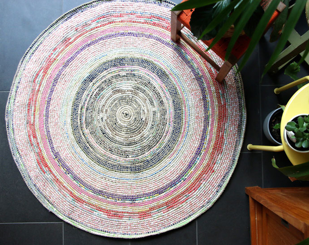 10 Beautiful DIY Rug Ideas For Your Home - picture 5