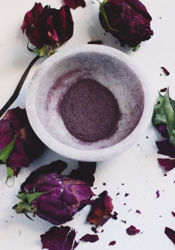 10 Beautiful DIY Ways To Use Rose Petals - picture 11
