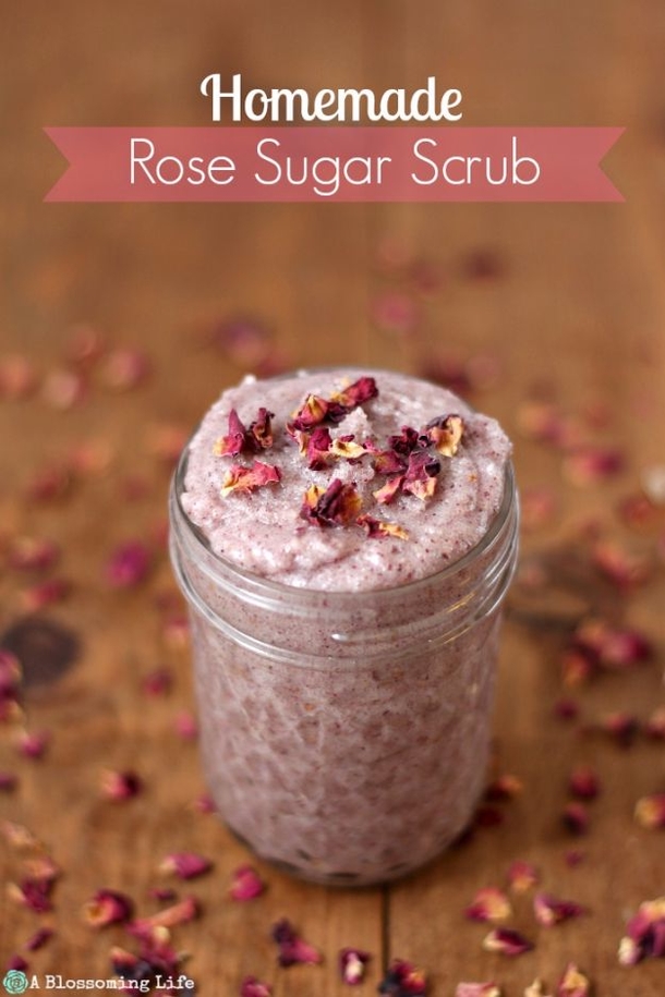 10 Beautiful DIY Ways To Use Rose Petals - picture 3
