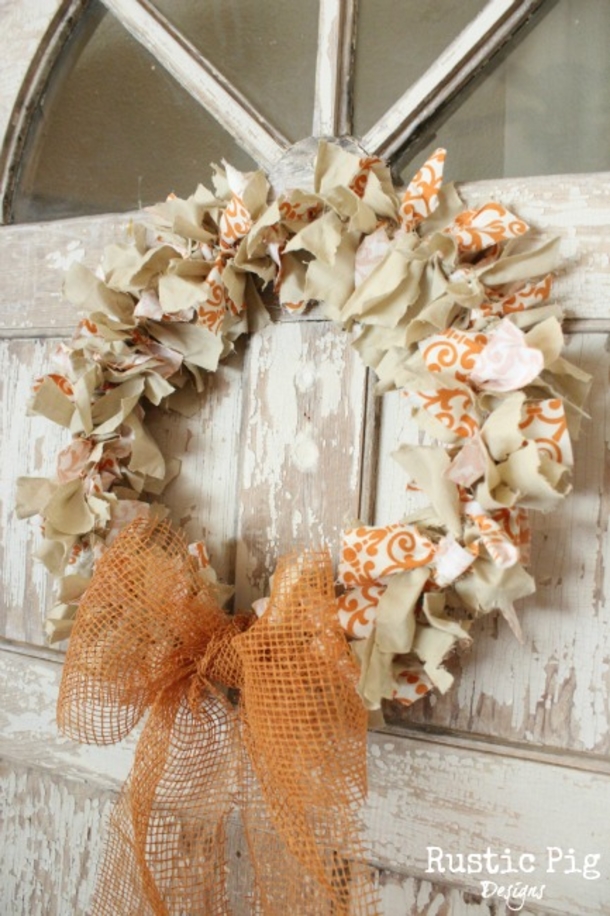 10+ Beautiful Fall / Autumn Wreaths To Create - picture 13