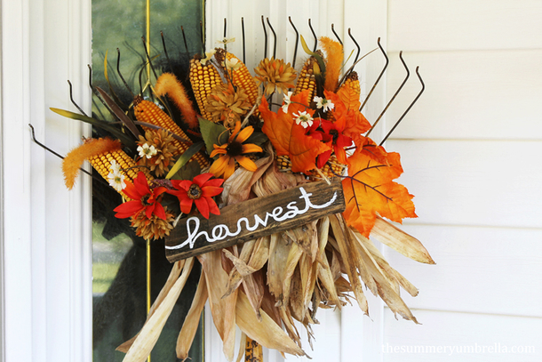 10+ Beautiful Fall / Autumn Wreaths To Create - picture 7