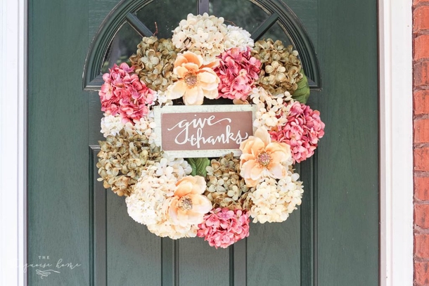 10+ Beautiful Fall / Autumn Wreaths To Create - picture 8