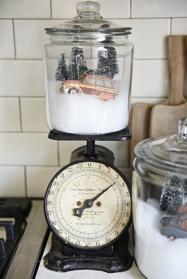 10 Beautiful Farmhouse Christmas Decorations - picture 10
