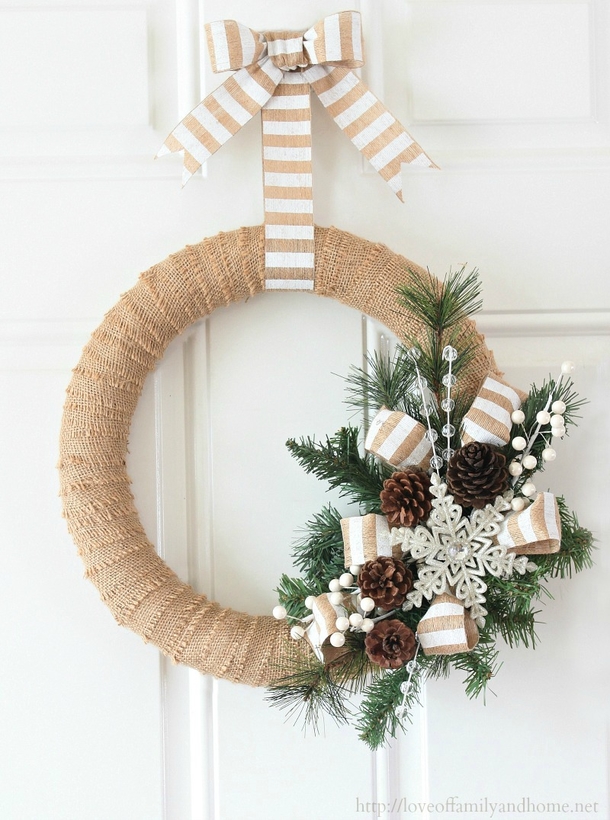 10 Beautiful Farmhouse Christmas Decorations - picture 9