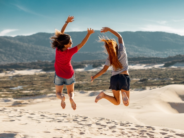 10 Beautiful Friend Images That Will Amaze You - picture 11