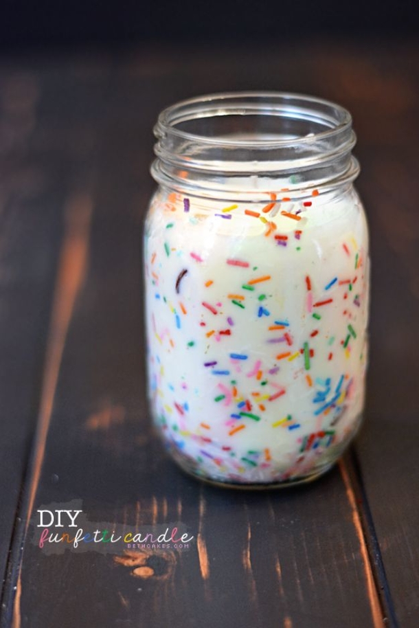 10 Beautiful Homemade DIY Candle Ideas - picture 5
