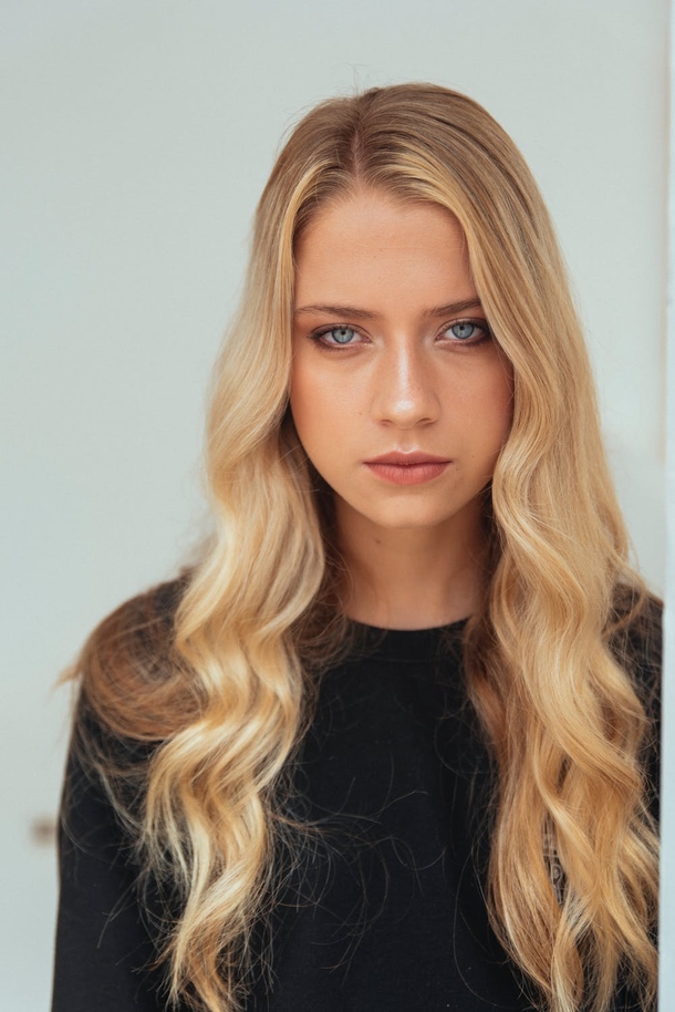 10 Beautiful Long Hairstyles For Women You Will Love - picture 3
