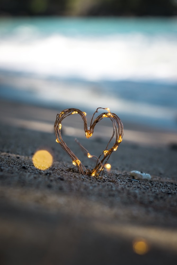10 Beautiful Pictures That Describes Love Perfectly - picture 3