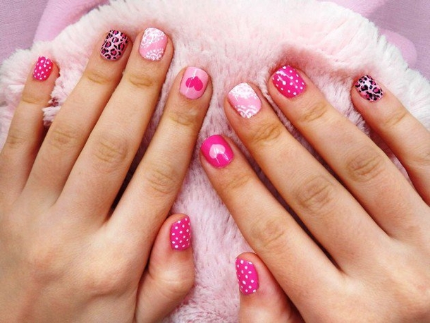 10 Beautiful Valentine's Day Nail Designs - picture 3