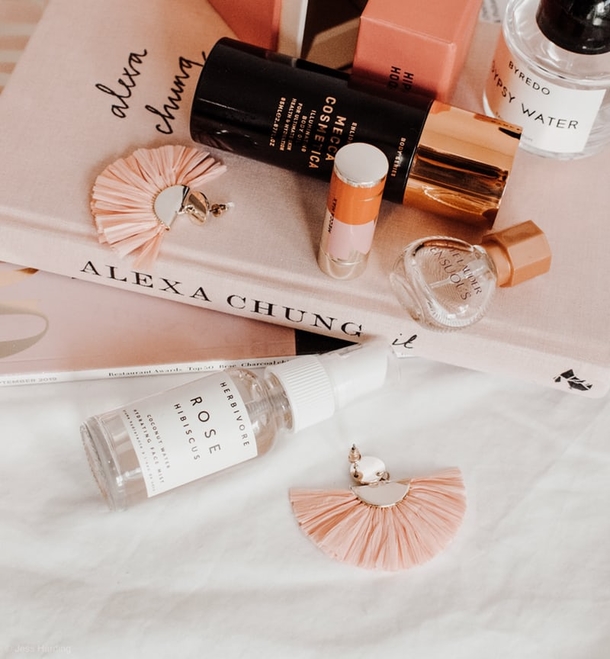 10 Beauty Cosmetics And Makeup Ideas For Women - picture 9
