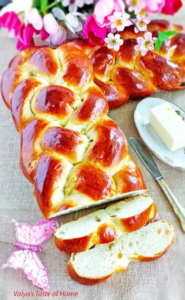 10 Best Easter Bread Recipes To Try This Year! - picture 4