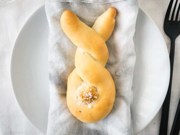 10 Best Easter Bread Recipes To Try This Year! - picture 9