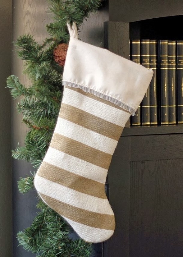 10 BEST FESTIVE EASY DIY CHRISTMAS STOCKINGS - picture 3