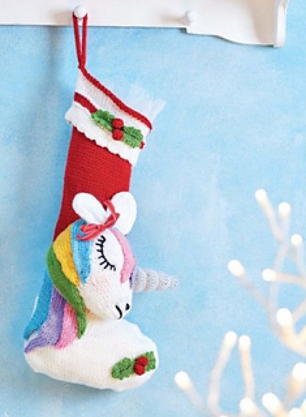 10 BEST FESTIVE EASY DIY CHRISTMAS STOCKINGS - picture 7
