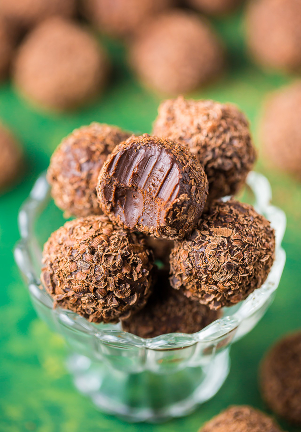 10 Best Holiday Truffle Recipes To Bake For Christmas - picture 8