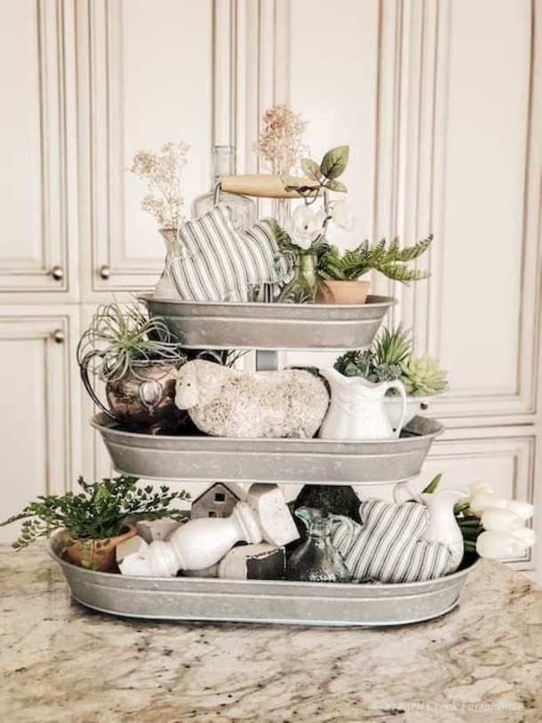 10 Best St. Patrick’s Day Tiered Tray Decor Ideas For 2023 - picture 7