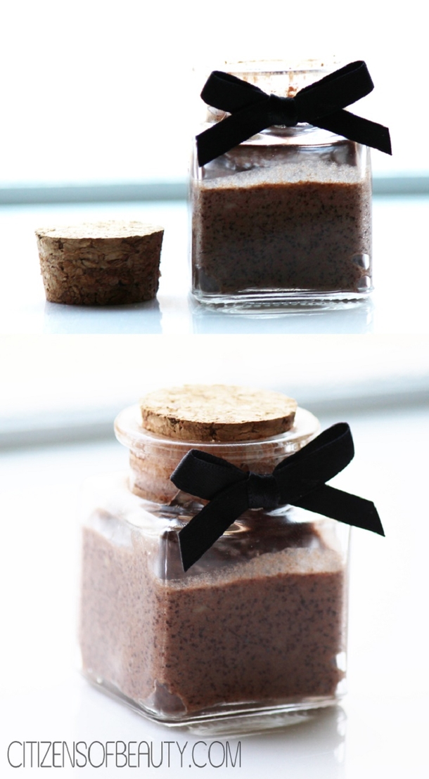 10 Best Sugar Lip Scrubs For Soft Lips - picture 5