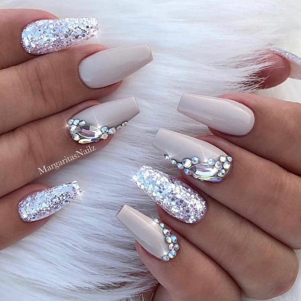 10 Best White Coffin Nail Designs For 2023 - picture 3