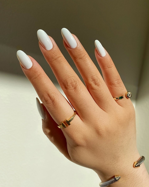 10 Birthday Nail Ideas To Make Your Special Day Pop! - picture 10
