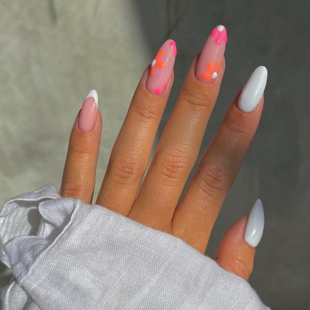 10+ Bright Nails In 2023 To Rock Your Summer Manicure! - picture 10