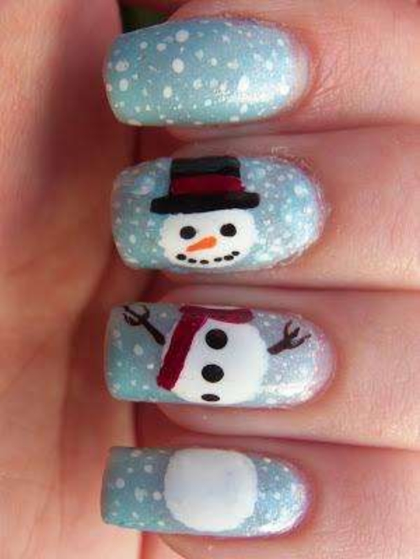 10 Christmas Nail Ideas To Get You In The Holiday Spirit - picture 7