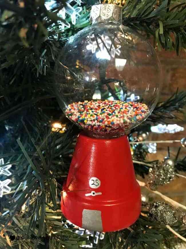 10 Crafty Christmas Ornaments To Make And Sell - picture 2