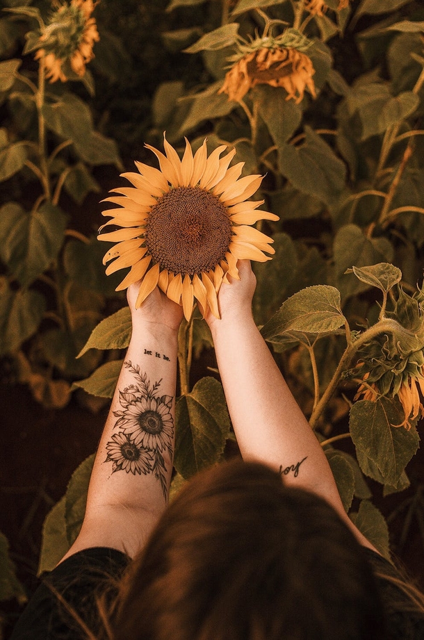 10 Creative Tattoo Ideas That Look Insane - picture 11