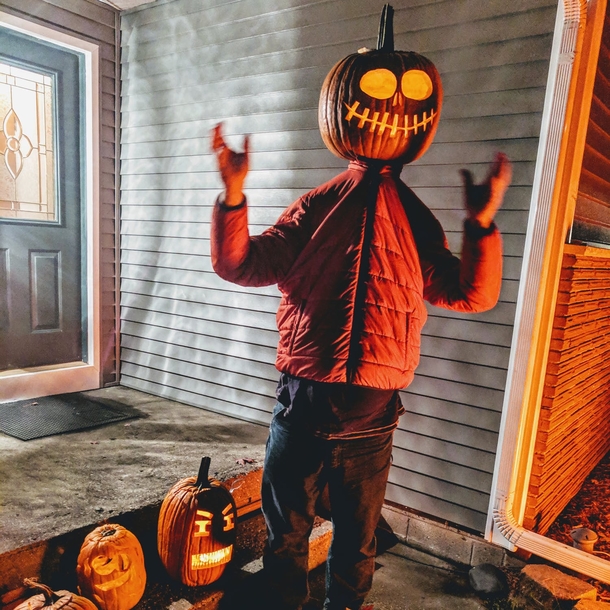 10 Creatively Awesome Halloween Costumes - picture 11