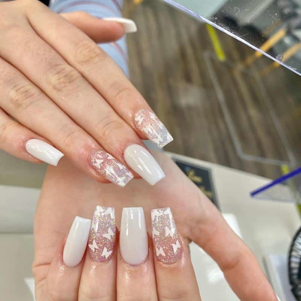 10 Cute Butterfly Nail Designs For 2023 That Will Warm Your Heart - picture 7