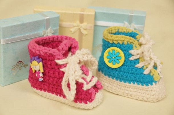 10 Cute Crochet Baby Booties You Can Easily Make - picture 10
