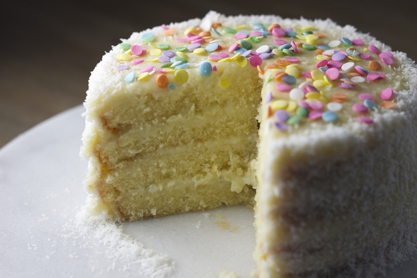 10 Cute & Beautiful Happy Birthday Cake Images - picture 8