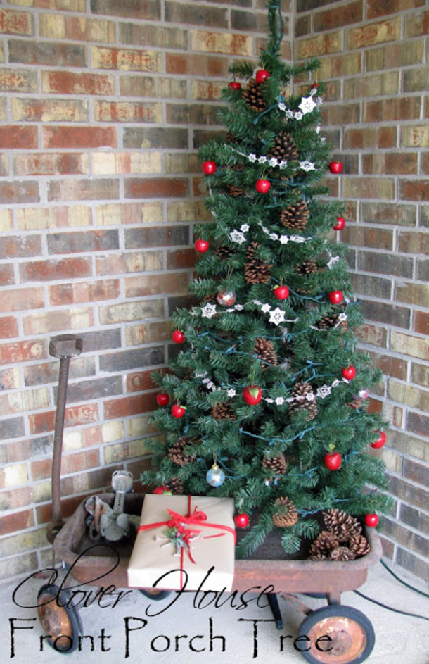 10 Decorative Christmas Ideas for the Front Lawn - picture 6