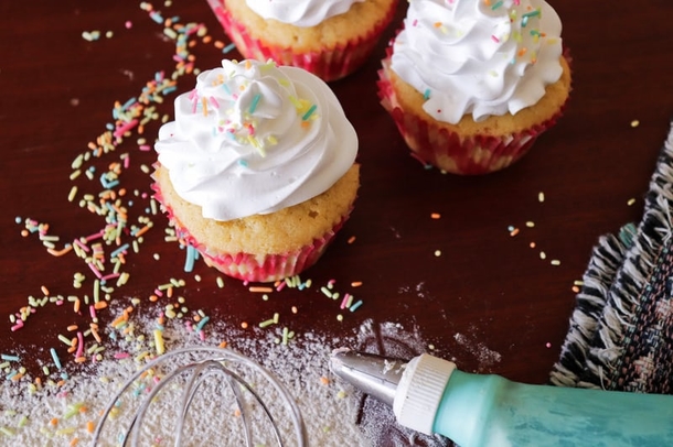 10 Delicious Cupcake Dessert Ideas - picture 8