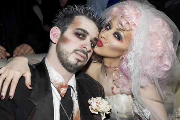 10 DIY Halloween Costumes For Couples - picture 10
