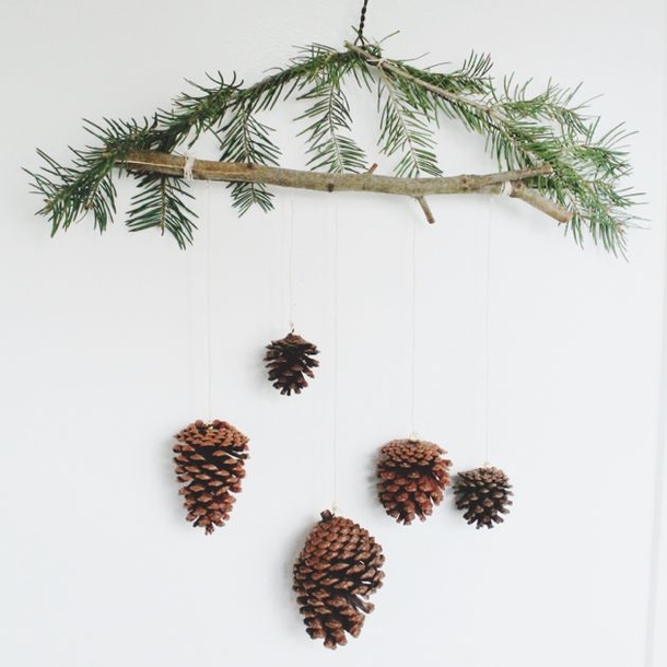 10 DIY Pine Cone Projects You'll Appreciate - picture 4